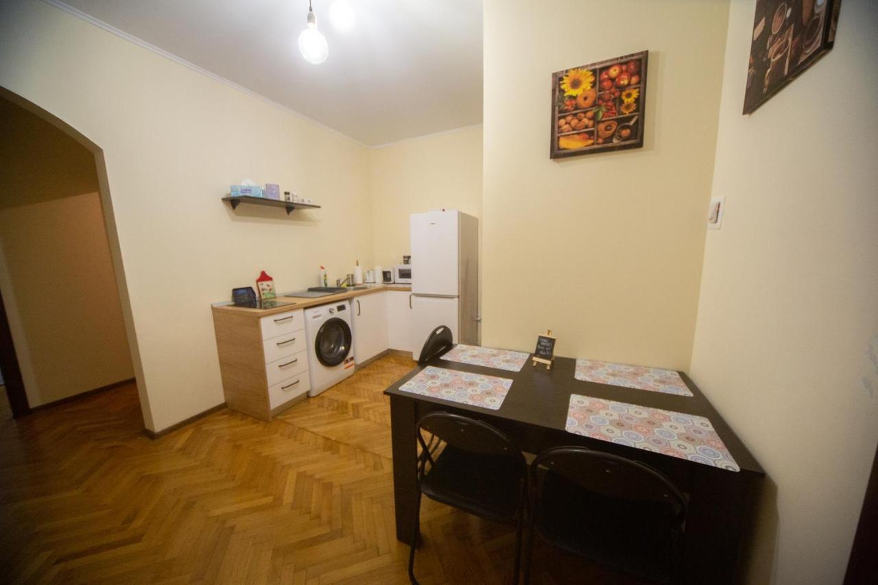 Apartment Happy Mood 5 *