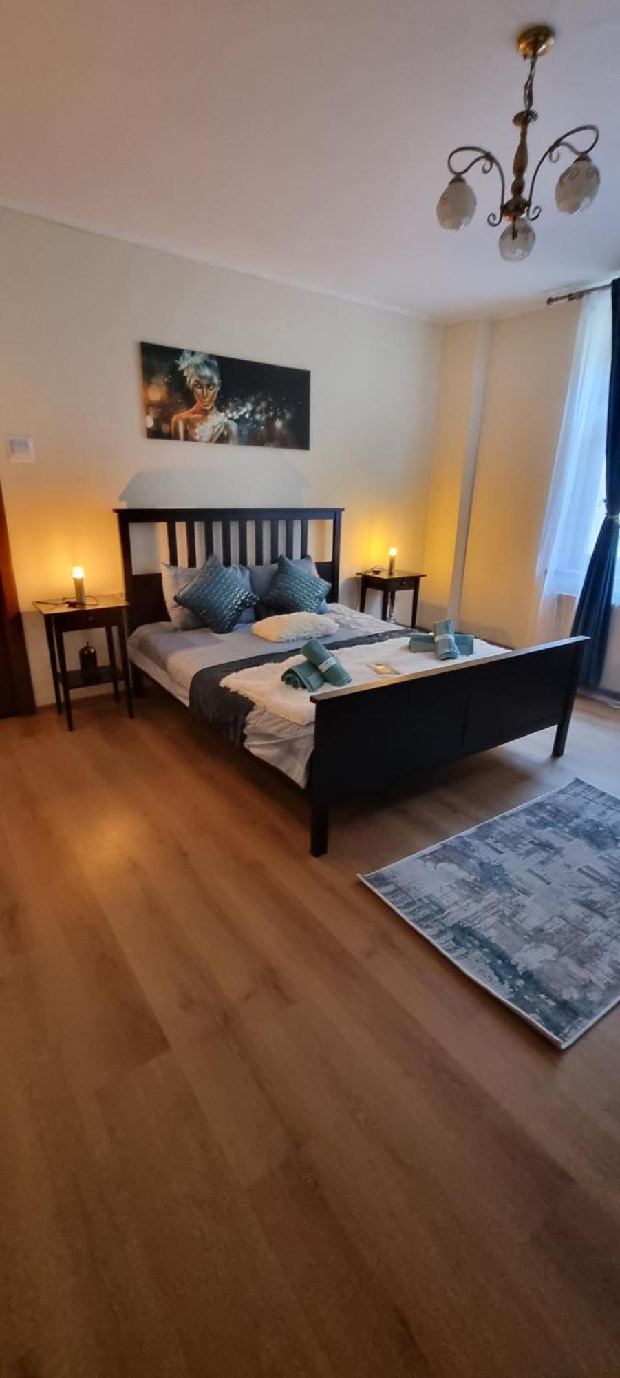 Apartment Happy Mood 5